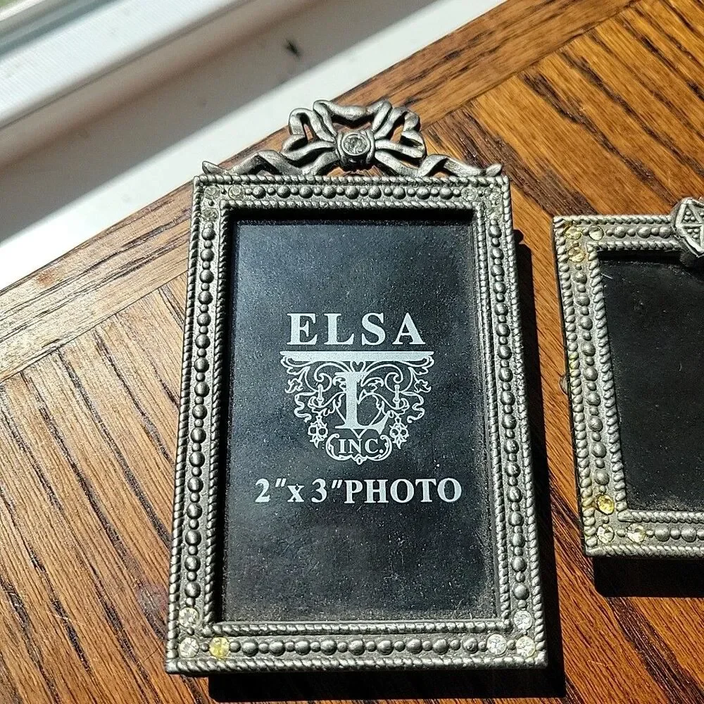 Vtg Pair Elsa Inc 2 x 3 photo frames Miniature Victorian Art Nouveau Bow Style